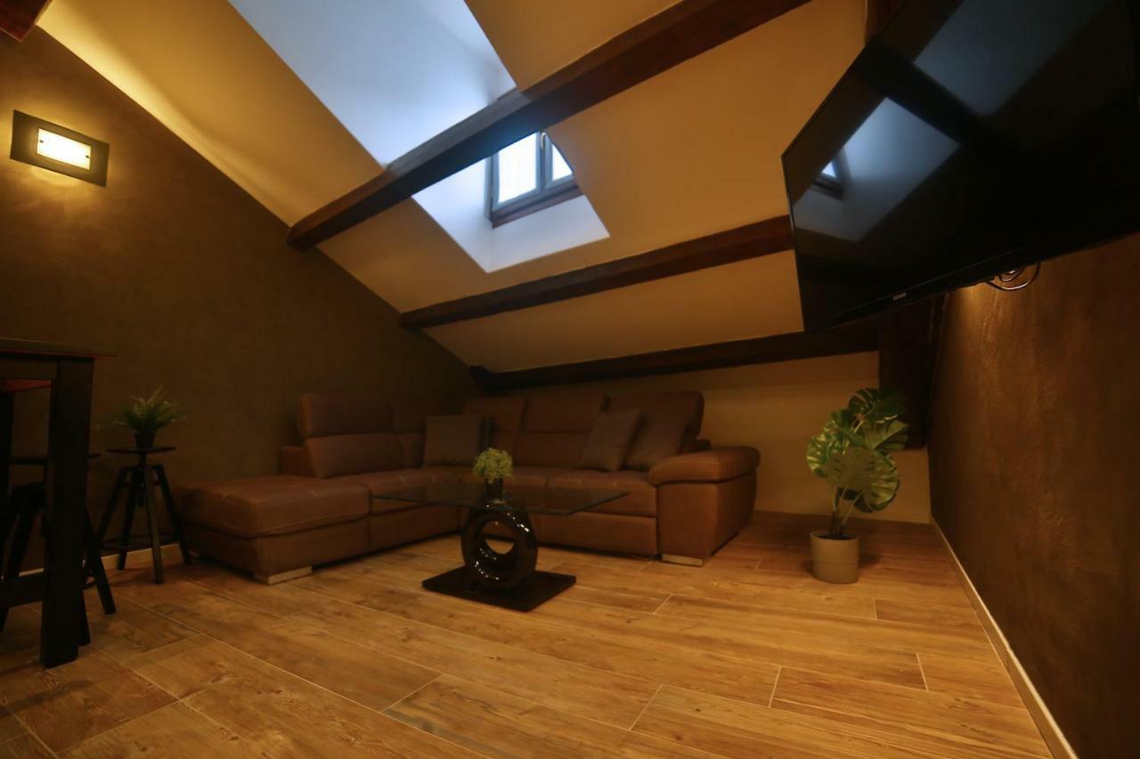 Moscova Attic Near Duomo Apartman Milánó Kültér fotó