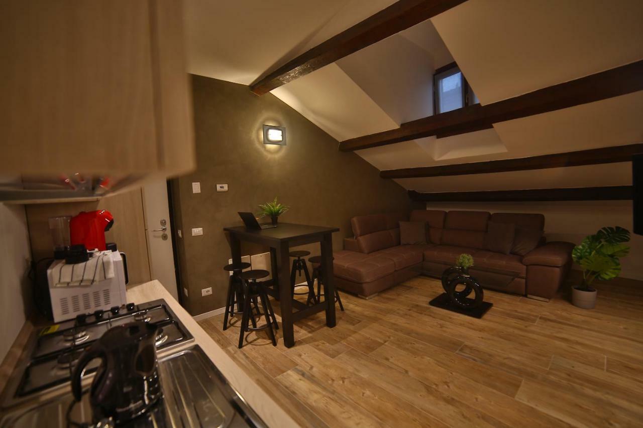 Moscova Attic Near Duomo Apartman Milánó Kültér fotó